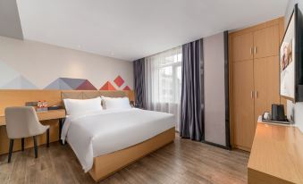 Boman Hotel (Beijing Road Pedestrian Street, Gongyuanqian Metro Station)