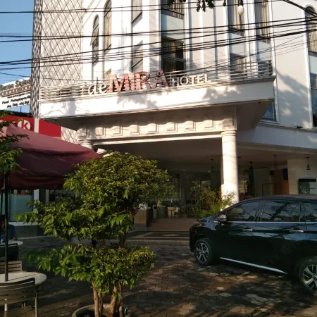 DeMira Hotel