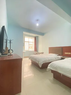 Kunming Qingrui Hotel (Dadu Motian)