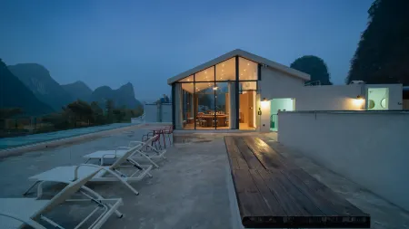 Mango Inn Mitang Family Resort Hotel (Yangshuo Shilihualang Yulong River Branch)