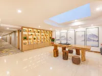 HuaJiYaShe Hotel (Huzhou Changxing South Station Ancient City Park) โรงแรมในฉางซิง