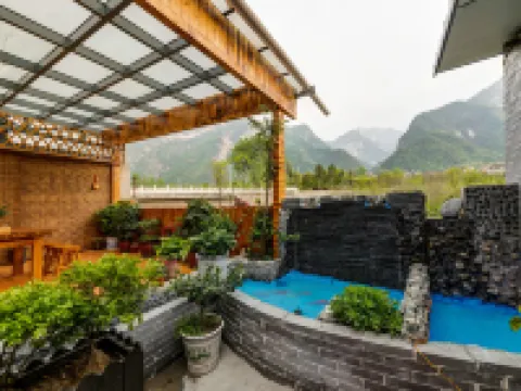 Floral Hotel  · Huashan Landscape leju Hotel (Huashan Scenic Area Visitor Center Store) Hotels in Huayin