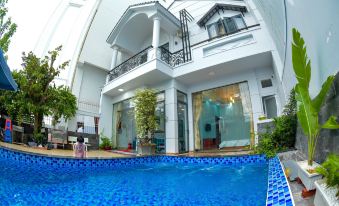 Spring Pool Villa Hoang Hoa Tham