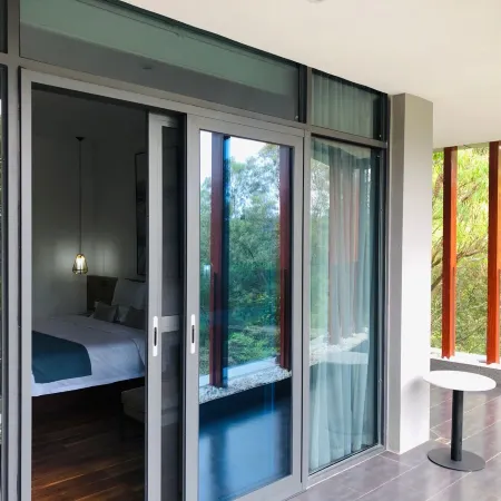 Yitang Sovereign Hotel