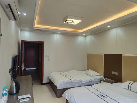 Zhenxiong Xinyuan Hotel Отели в г. Чженьсюн