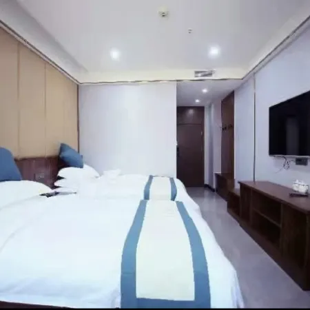 Shilou Huanghe Business Hotel