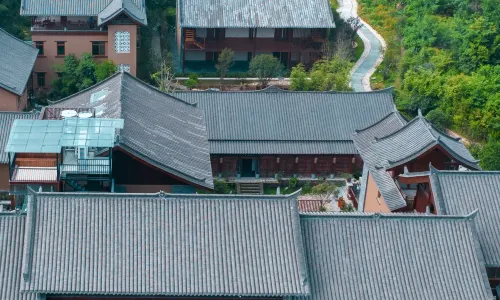 Rest with Cloud Hotels & Resorts