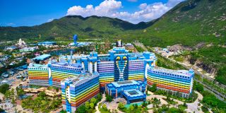 Chimelong Penguin Hotel