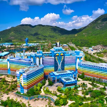 Chimelong Penguin Hotel