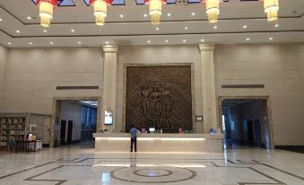 Vienna Hotel (Suzhou High Speed Rail North Station Weitang Pearl Lake Store)