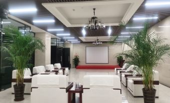 Chuyue Hejin Hotel