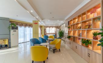 Greentree Inn (Anqing Guangcai Market Passenger Transport Center 7th Street Business Hotel)