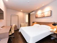 Jinjiang Inn Select (Shanghai Zhangjiang High-tech Park) Hotels near Pudong