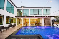 Teva Valley Resort - Rooftop Pools
