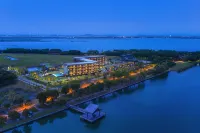 Hotel Indigo Suzhou Yangcheng Lake Hotels in Suzhou