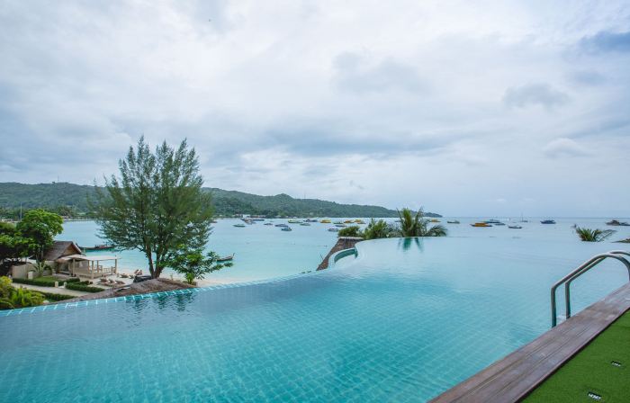 Phi Phi Cliff Beach Resort