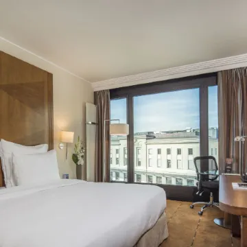 Warwick Geneva