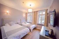 Longhao Holiday Hotel