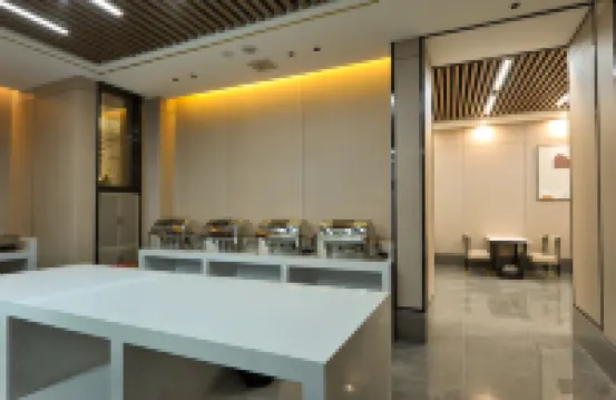 福倫酒店（鍾祥文峯路店）