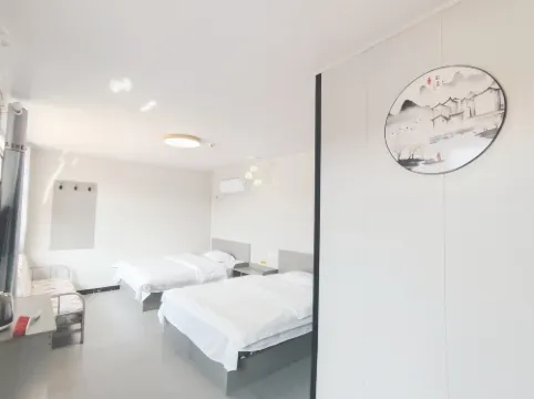 Grand Canyon Underground Farmhouse