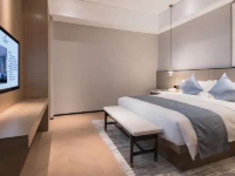 Zhongzhou International Hotel (Hebidong Railway Station Hotel) Hotels in Hebi