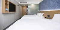 Qingmu Hotel (Nanjing Shanghai Road Subway Station Shigu Road) - Luxe Familiekamer