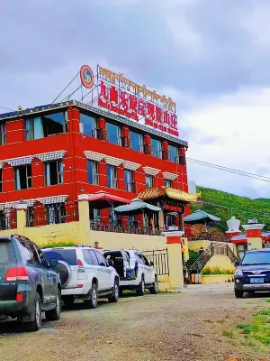 Roger Gejiuqu Le Xuanbao Viewing Mountain Villa
