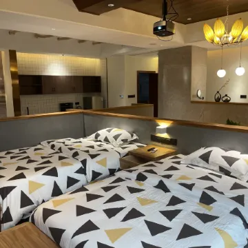 Zixi Juezhe Ask Su B&B