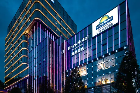 Renhuai Days Hotel