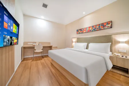 HanTing Hotel (Chongqing Jiefangbei Pedestrian Street Center)