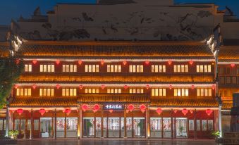 Taihu Lake Traditional Water Town Inn
