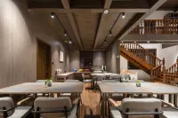 Floral Lux Hotel·Qvzhou Yungu Yashe Hotel Hotels in Quzhou