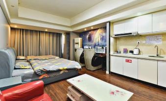 Liyang OMG E-sports Apartment (Luzhou Wanda Plaza)