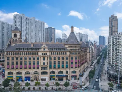 麗楓酒店(武漢光谷步行街華科地鐵站店) 鄰近不可思議星空解壓館的酒店