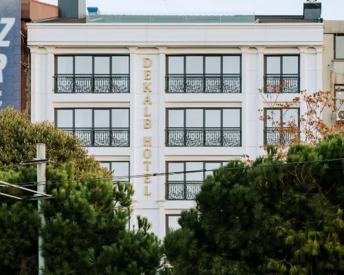 Dekalb Hotel Hotels near مودا