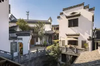 Floral Lux Hotel · Shexian Ji Rong Shan Guan Culture Theme Hotel Hotels in She County