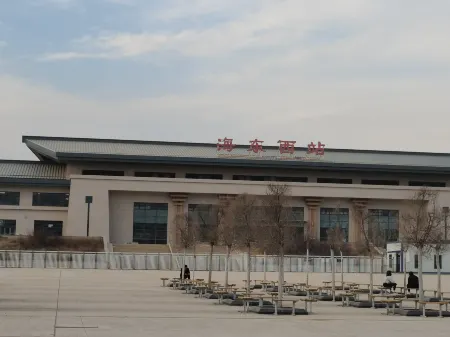 Haidong Ping'an District Youyou Homestay (Airport Branch)