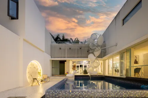 Sanya Cloud·Banshan Cloud Travel Design Pool Villa (Dadonghai Banshan Peninsula Branch)