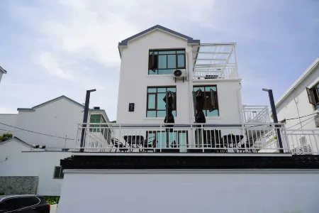 Haiyue Residence Отели рядом с достопримечательностью «Qushan Island»