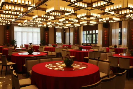 Jinggang Zhinan Hotel Отели в г. Суйчуань