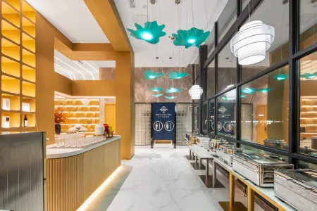 Three Thousand Lodge Hotel (China Railway Ecological City Yuelong International City Branch) Отели в г. Лунли