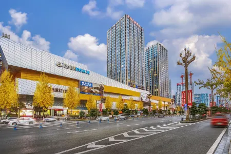 Chengshi Zhijian Отели рядом с достопримечательностью «Zhang Daqian Memorial Hall»