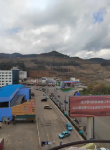 Old Yaqi Hotel - Mountain view