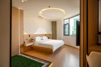 Mengzi Huayue Hotel (Honghe Prefecture Government)