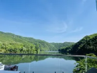 Luanchuan Guanlan Shanshui Homestay - Romantic