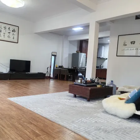 Courtyard Homestays in Huanglong County