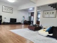 Courtyard Homestays in Huanglong County - Parking