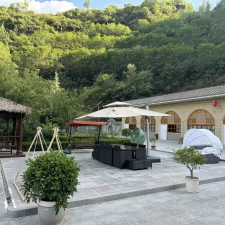 Yan'an Elegant Xianju Mountain View Courtyard