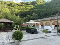 Yan'an Elegant Xianju Mountain View Courtyard Hotels near Mao Anying's Former Residence