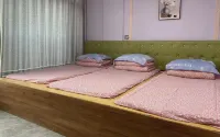 杏花旅店 Hotels near Piyan Mountain